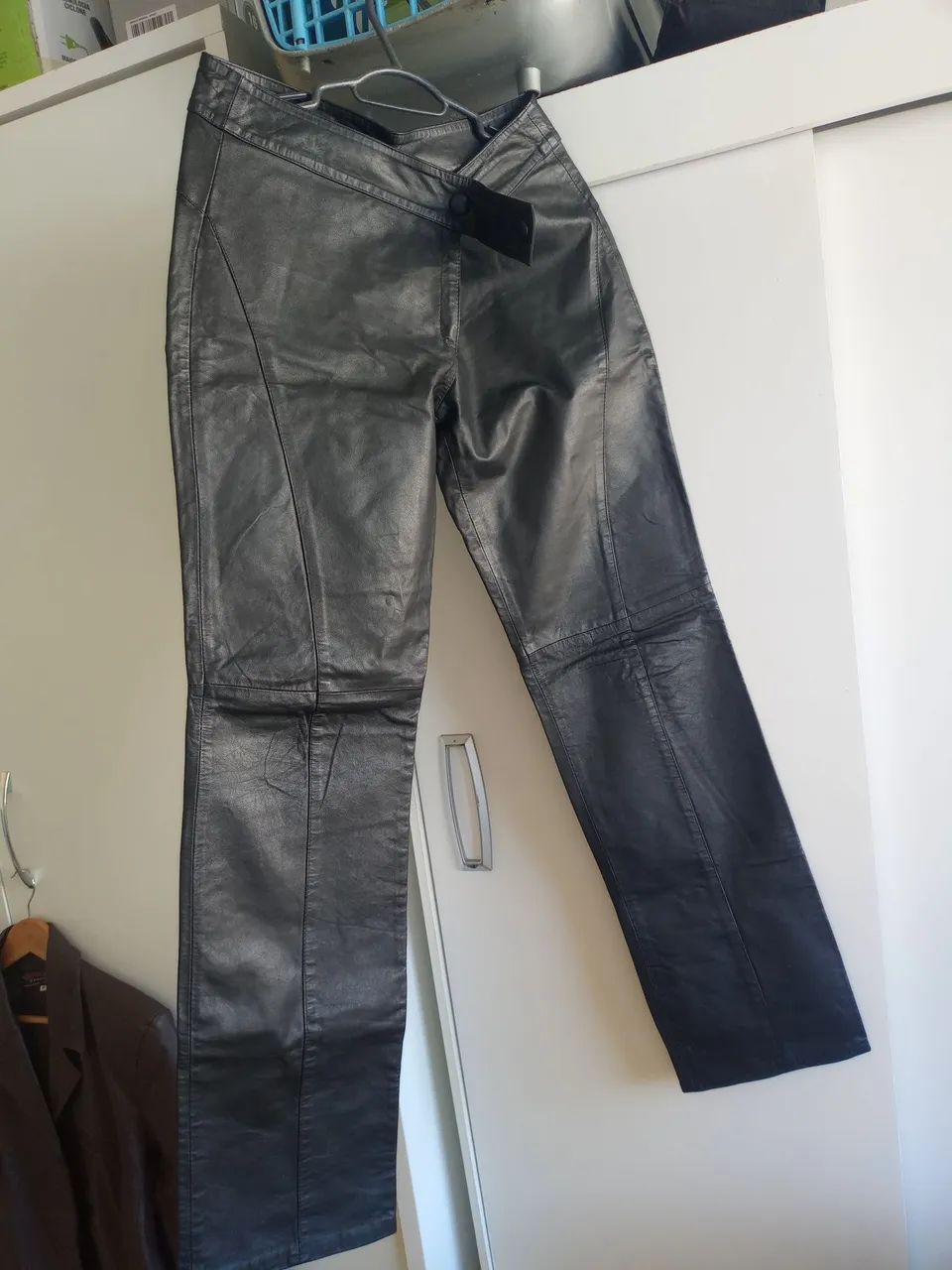 Calça de Couro Feminina