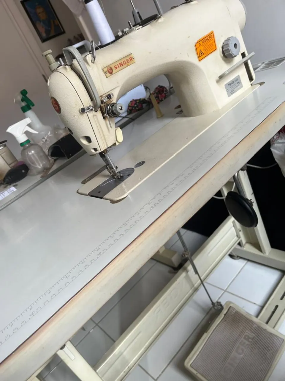 Máquina de costura reta industrial