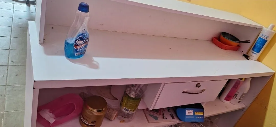 Balcão Branco com Gaveta - Ideal para diversos usos
