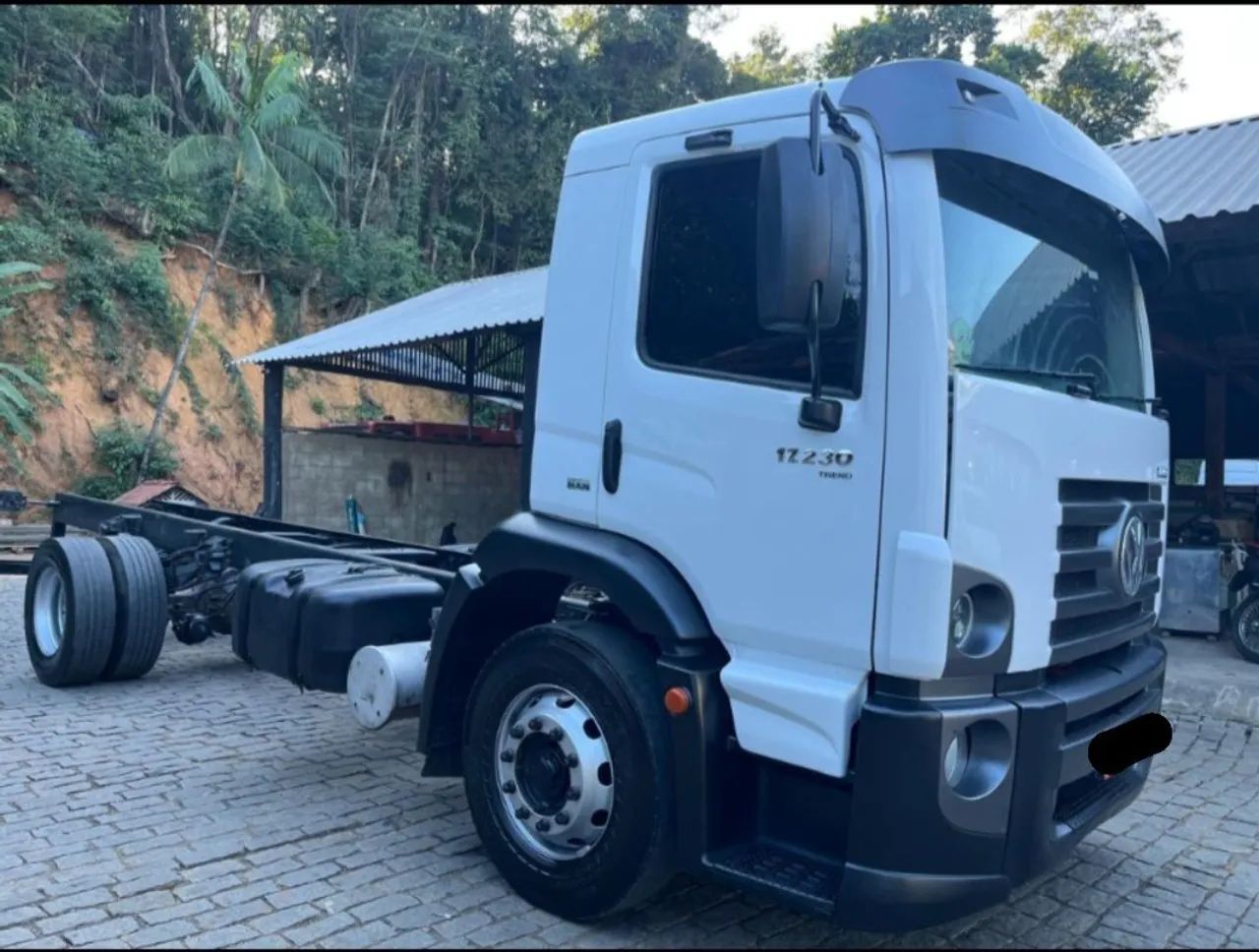 VW 17.230 2017 - Foto 2