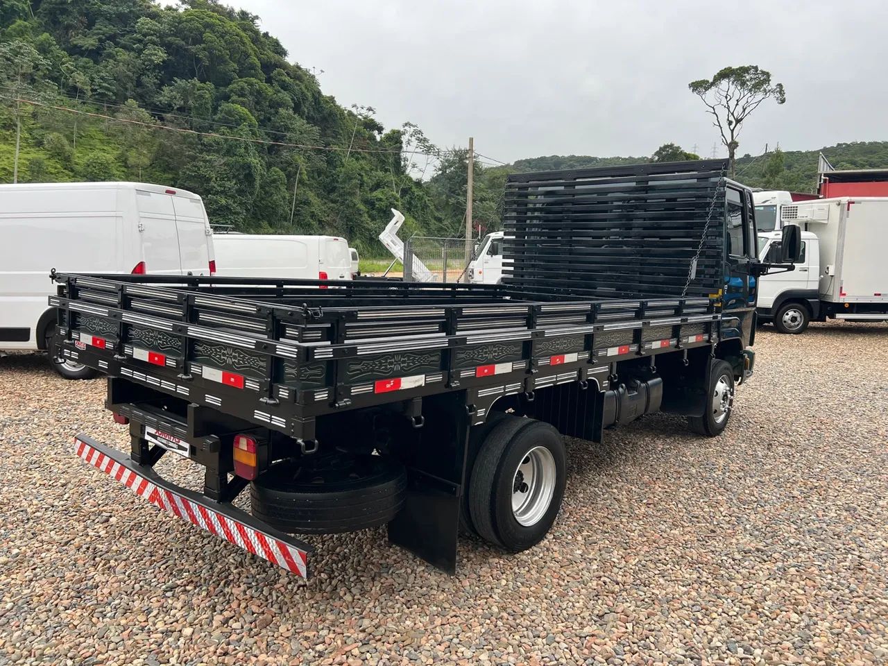 Ford Cargo 712 2010 - Foto 3