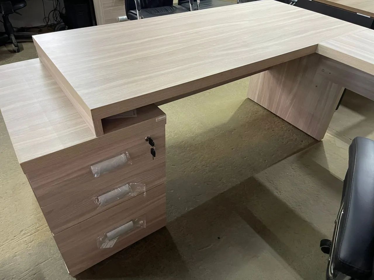 MESA DIRETIVA EM L PAINEL BIANC- MÓVEIS IKONMIXOFFICE  - Foto 2