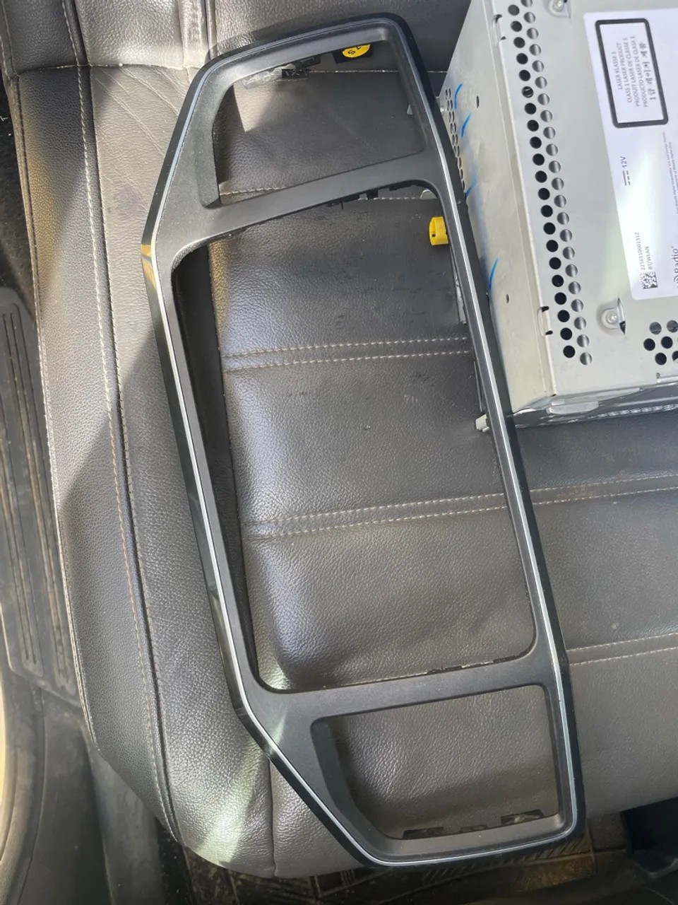 Moldura Central Amarok 2017 em diante - original
