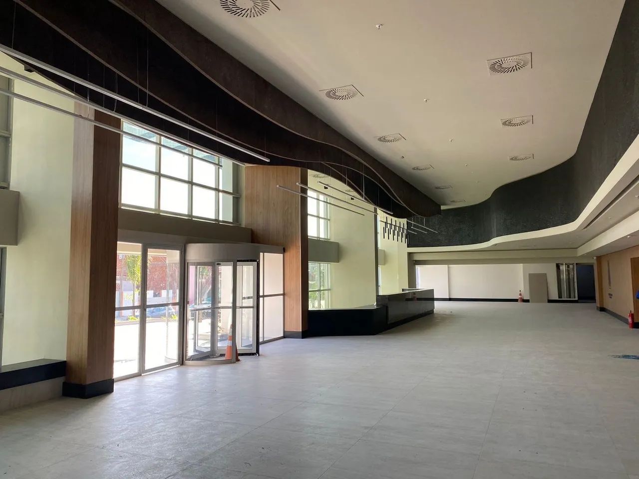 EMPRESARIAL GRAND TOWER SHOPPING - Sala Comercial de 600m² para Locação em Boa Viagem, Rec - Foto 5