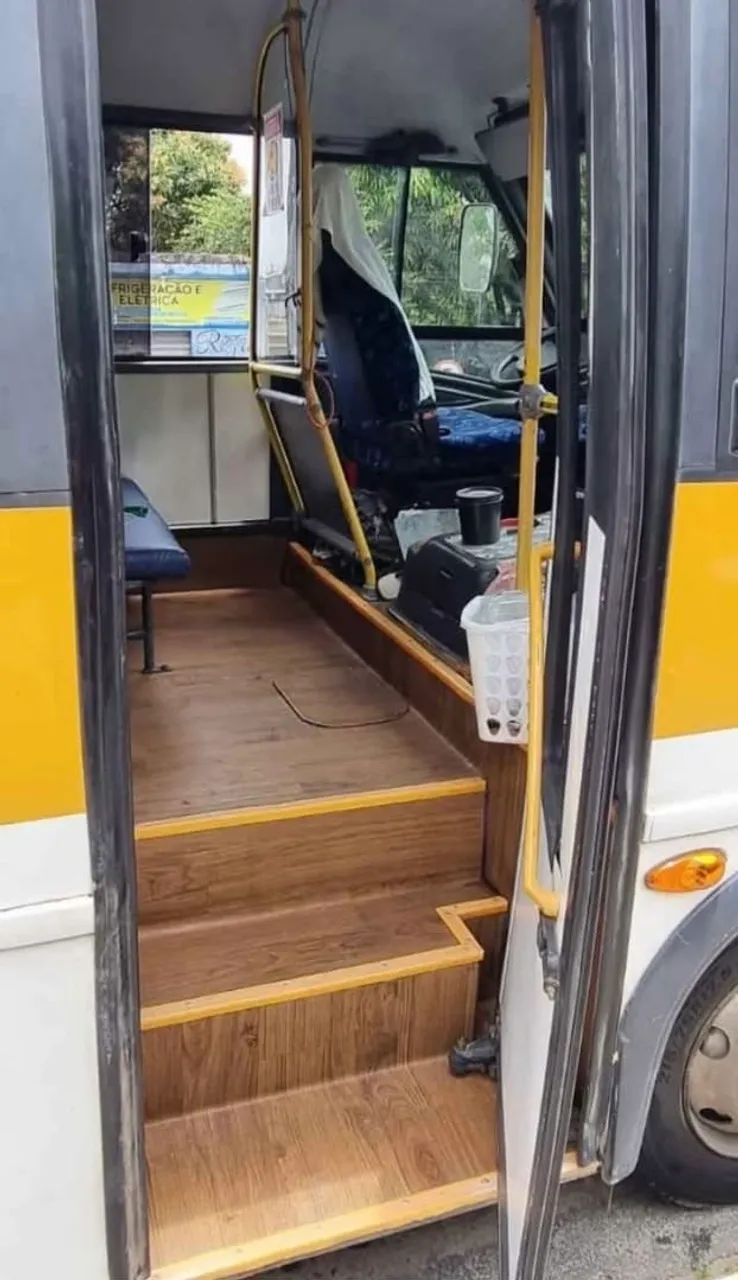 MICROÔNIBUS  - Foto 7