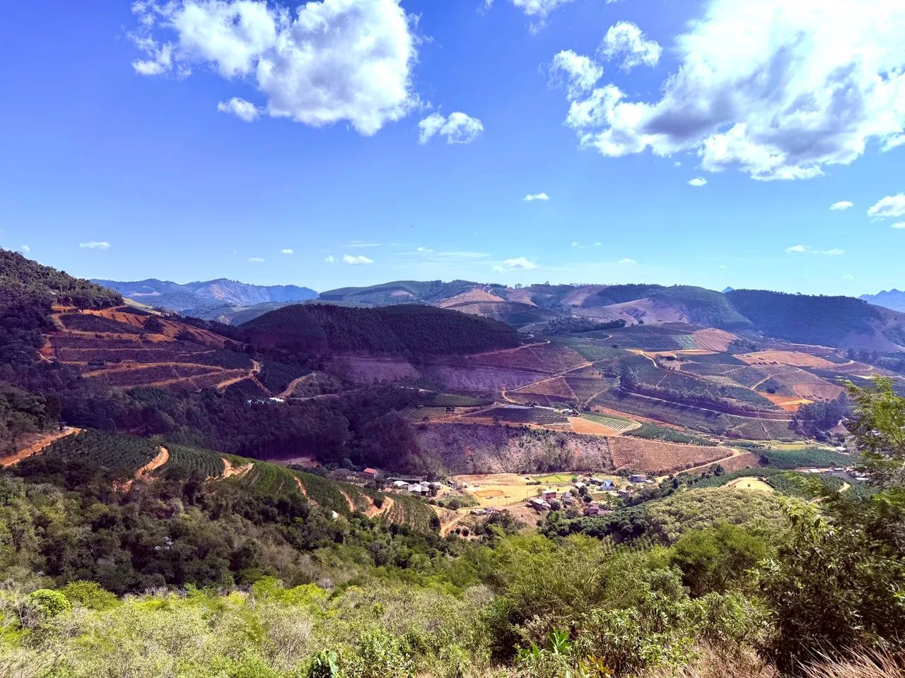   OPORTUNIDADE! TERRENO POR APENAS R$168.000,00 VALE DOS VINHEDOS EM SANTA TERESA