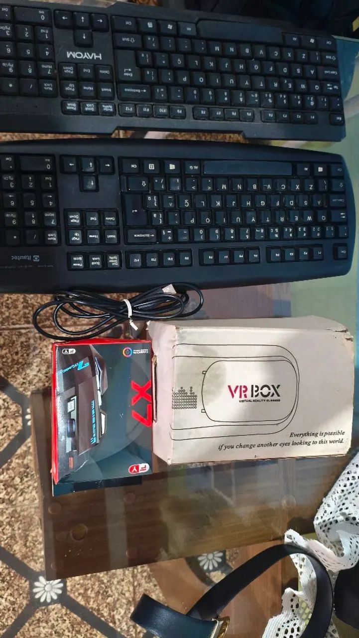 2 Teclados ,1 mouse e 2 VR box