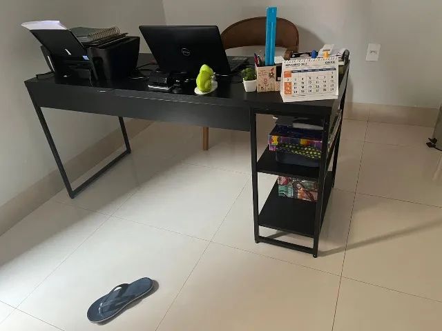 Vende móveis semi novos