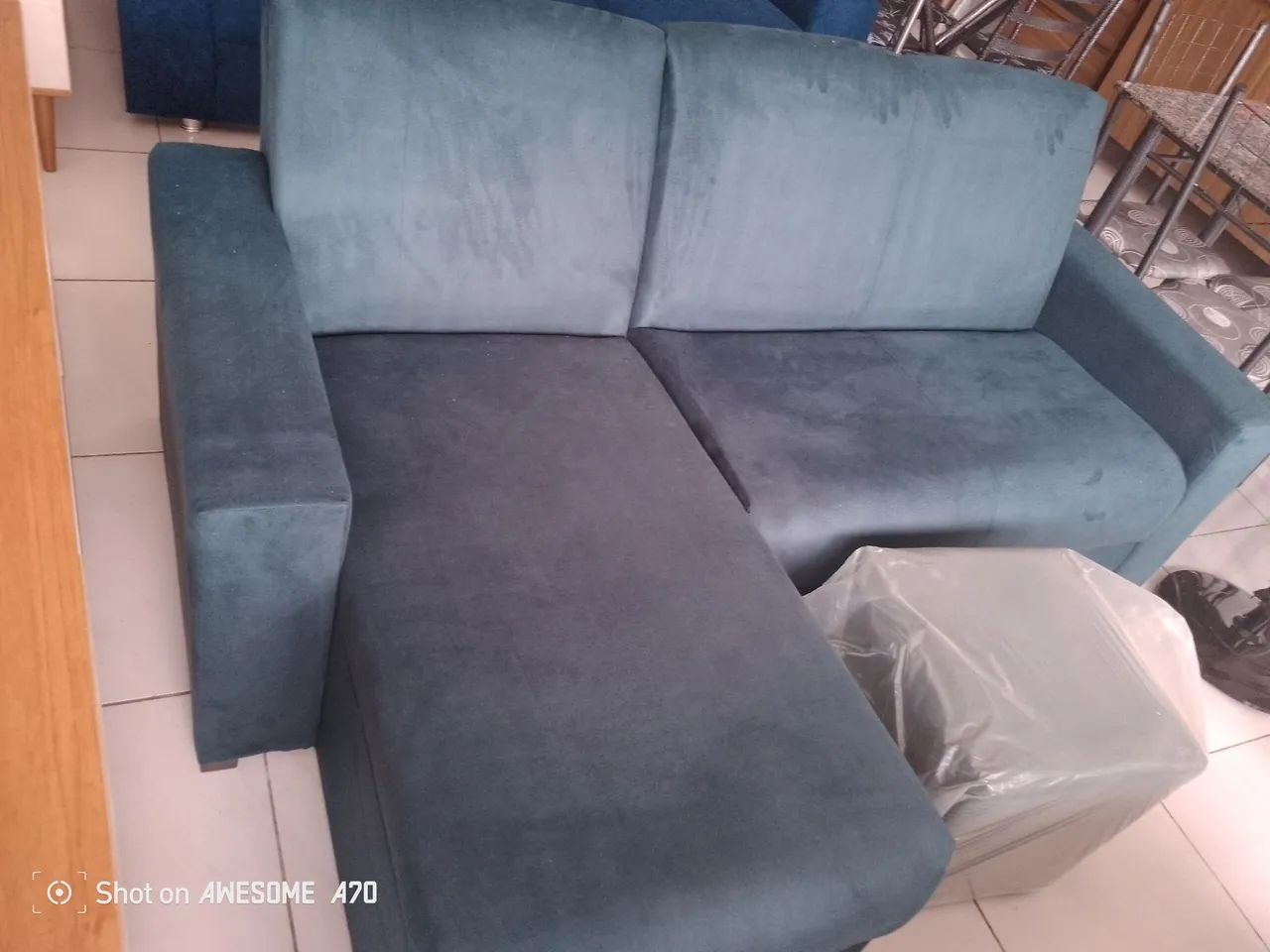 Sofá com chaise 3 lugares entrego no mesmo dia  - Foto 3
