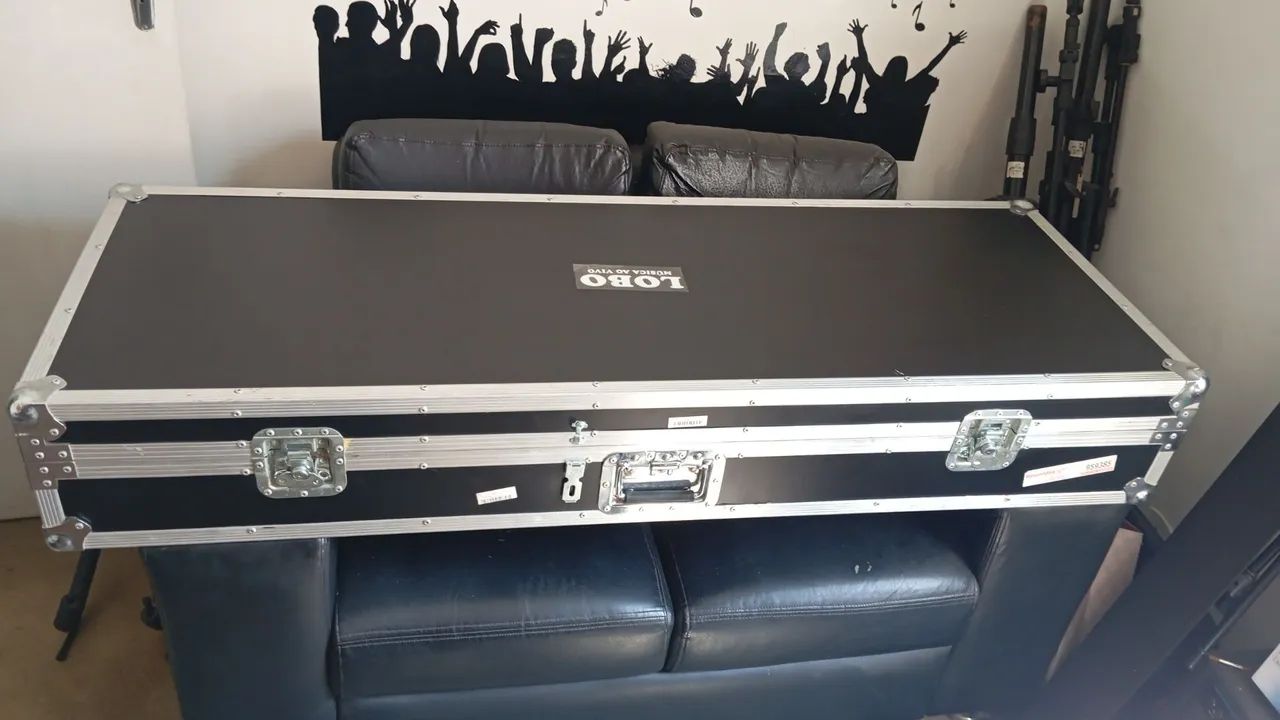 Flight Case para Teclado 88 teclas com Rodas 