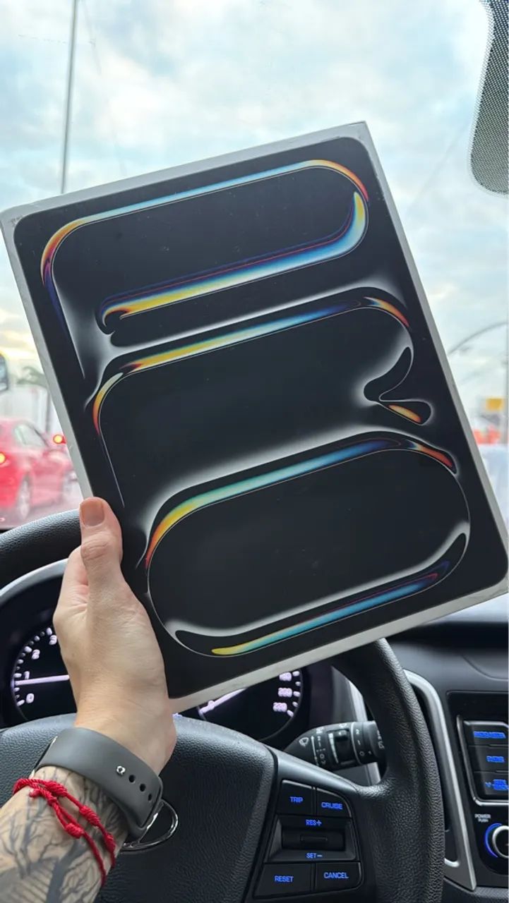 iPad Pro M5 13? 256GB Wi-Fi + Celullar lacrado