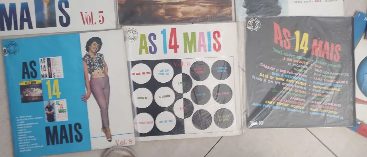 Coletânea de Vinil "As 14 Mais"_ 9 discos - Foto 5