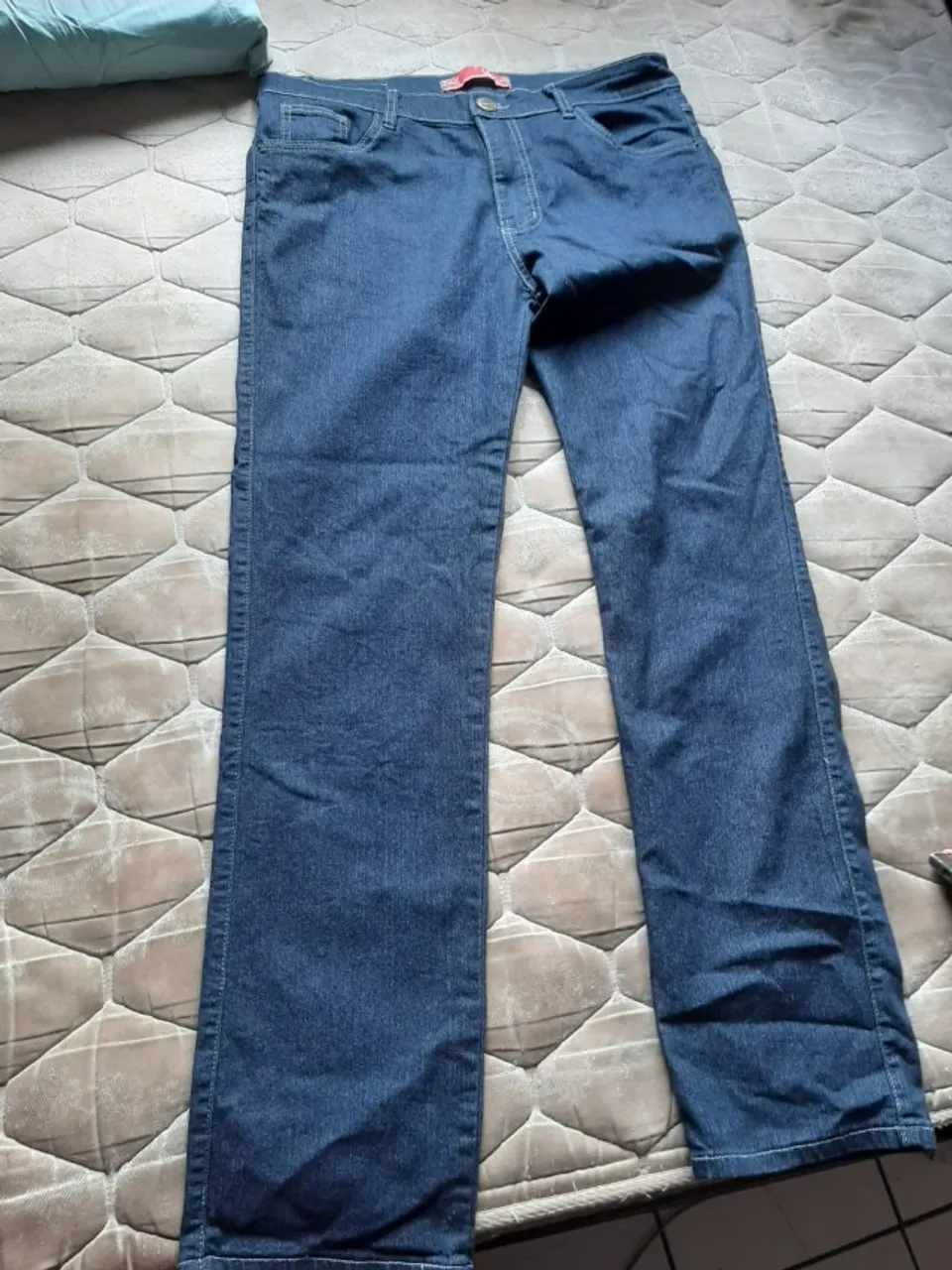 calças jeans usadas