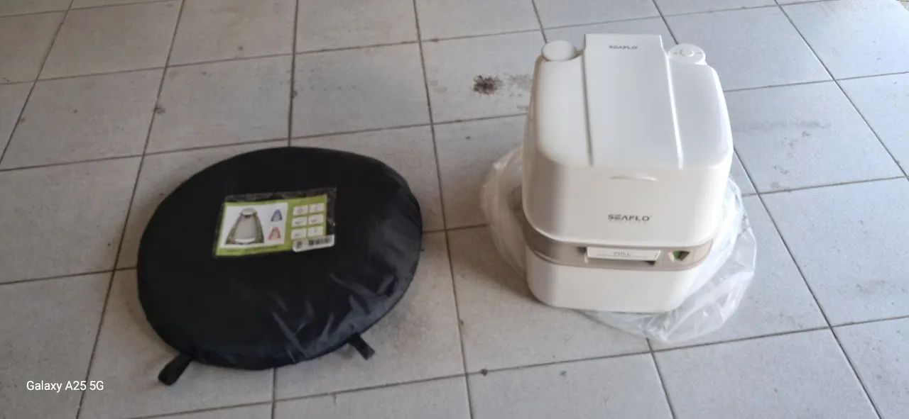 Sanitário Portátil Seaflo para Camping + barraca bandoleiro  - Foto 3