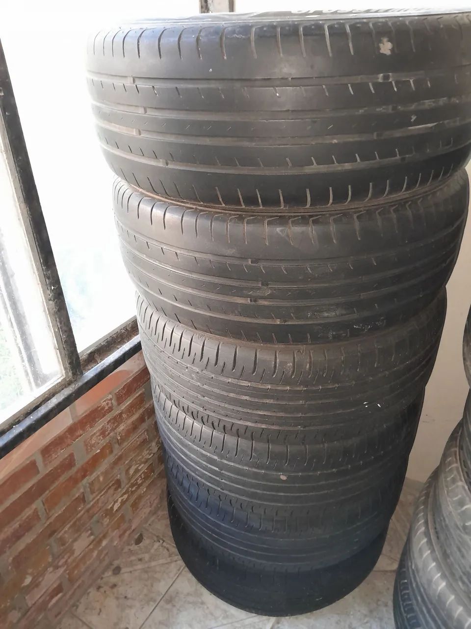 Pneu 235/60R16 100H - Foto 2