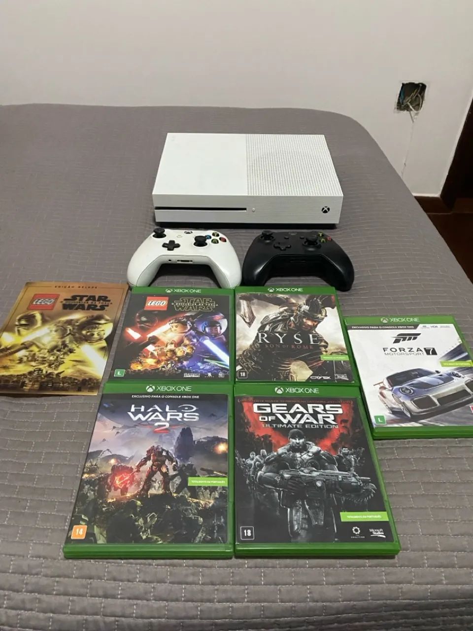 Xbox One S com 5 jogos