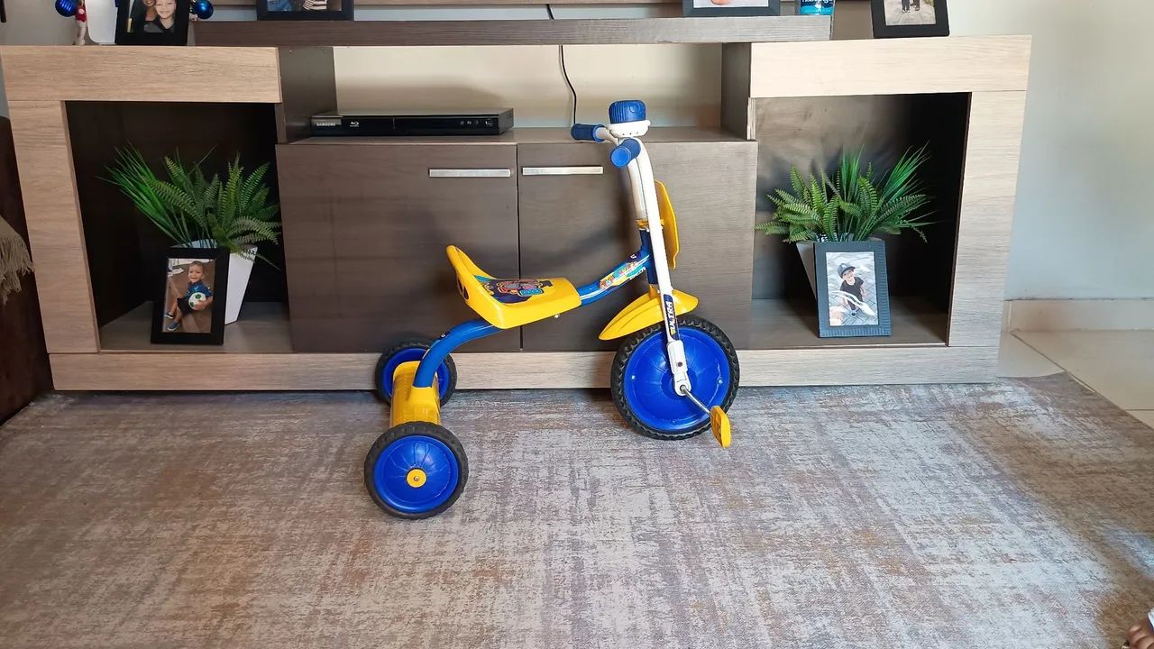 Triciclo infantil - Diversão garantida!