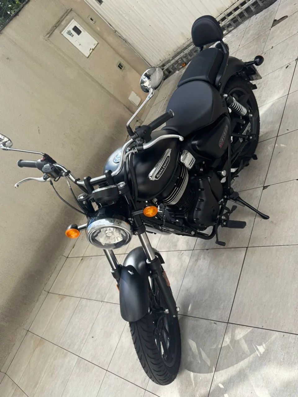 Vendo moto Royal Enfield METEOR 350 zerada - Foto 5