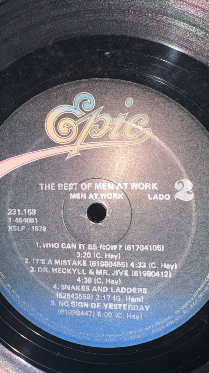 Disco Vinil LP Men At Work - The Best Of - Foto 3