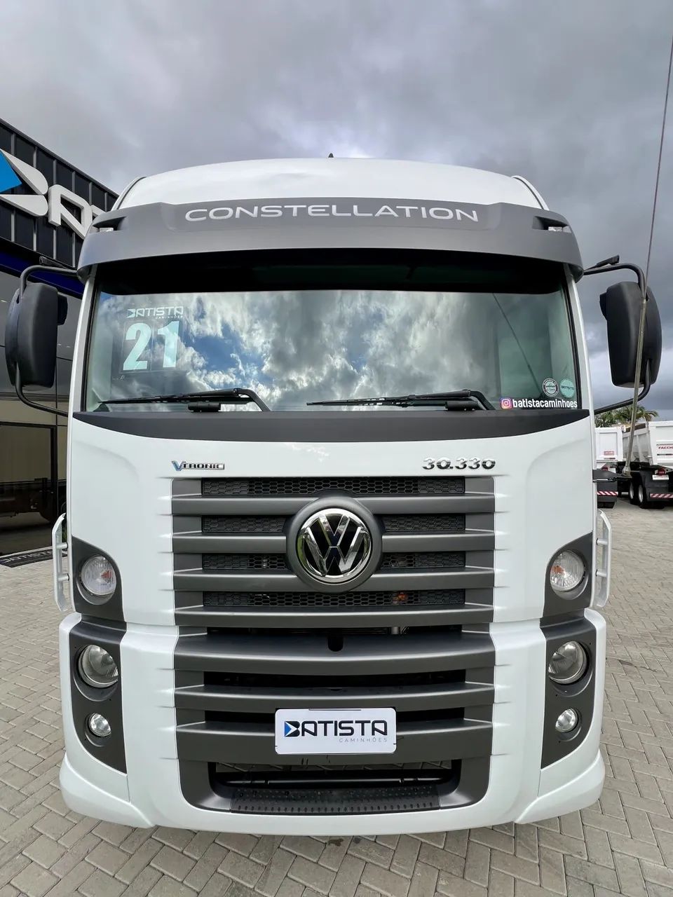 VW 30-330 8x2 2021 Baú 8.5m Máquina ThermoKing -20Cº - Foto 2