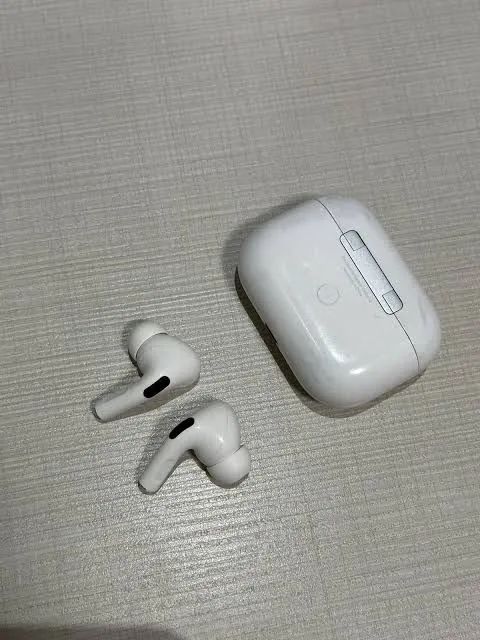 Fone de Ouvido Apple AirPods Pro - usado (aceito trocas)