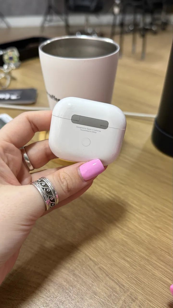 AirPods 3 - Com Cabo Original, Caixa e Case do Batman - Foto 3