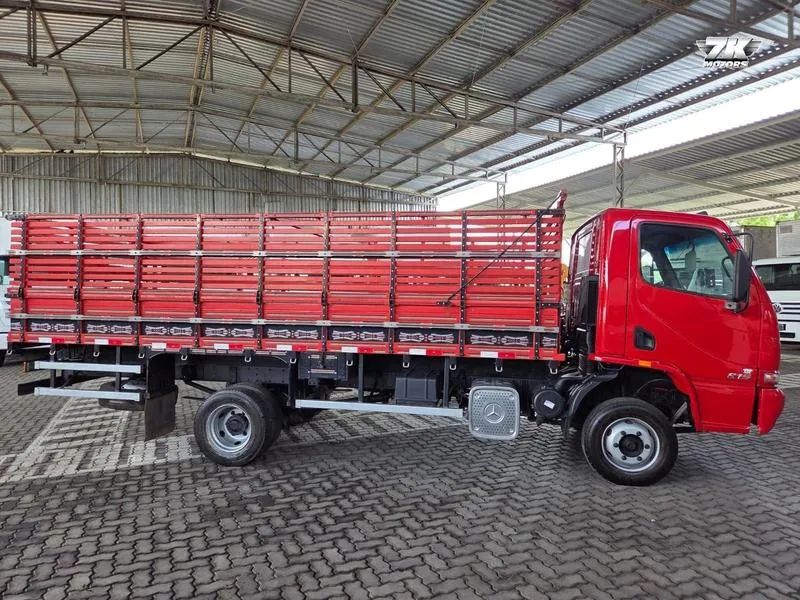 MERCEDES-BENZ ACCELO 815 2016 - Foto 4