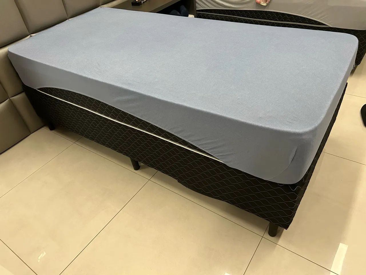 Cama de solteiro box + colchão de molas - Foto 2