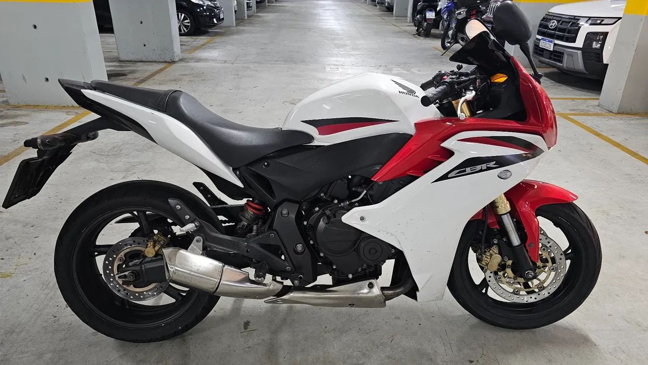 Cbr600f 2013 36km rodados  - Foto 2