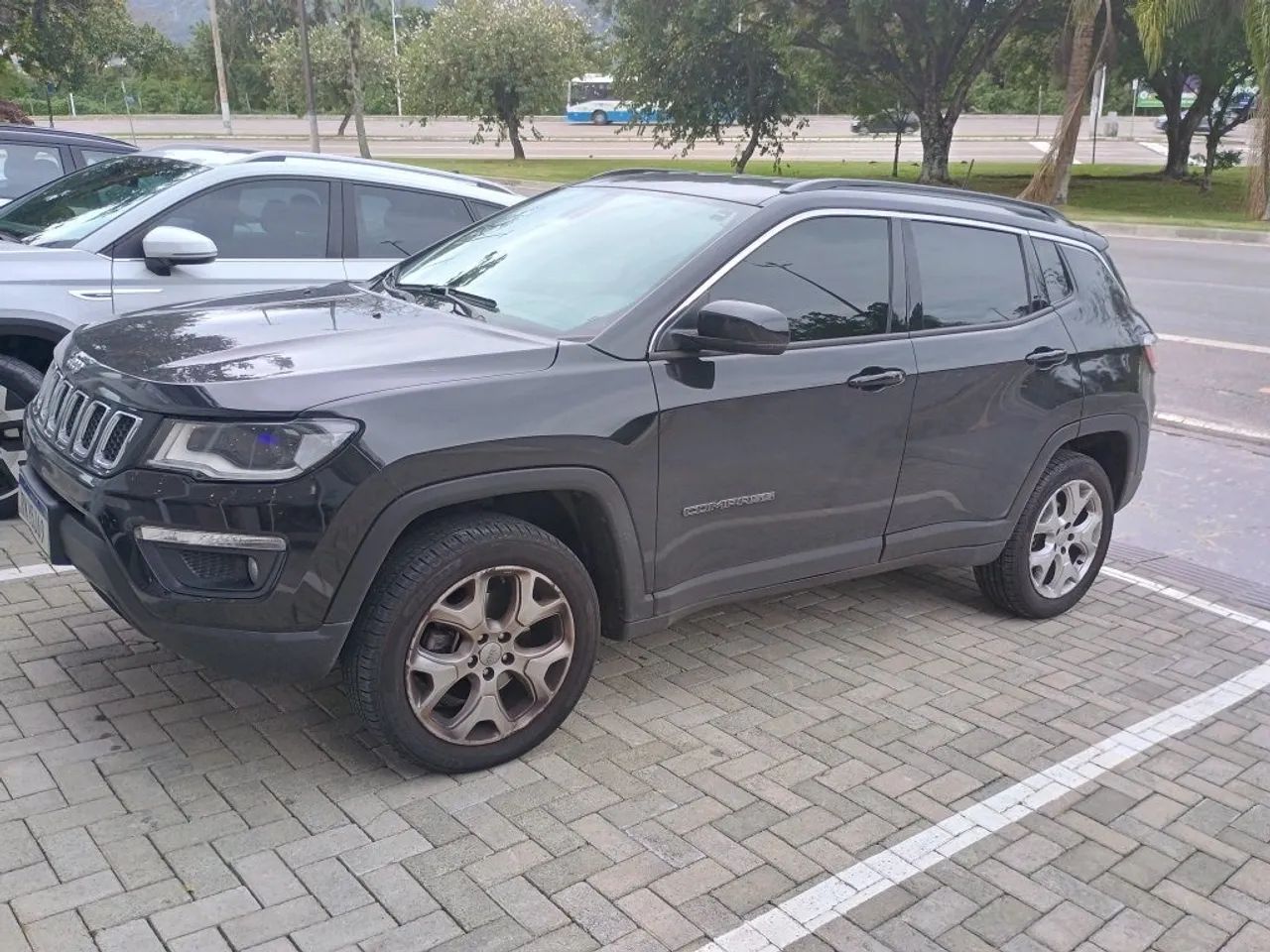 Jeep Compass Longitude 2.0 4X4 Dies. 16V Aut. 2021 - Foto 2