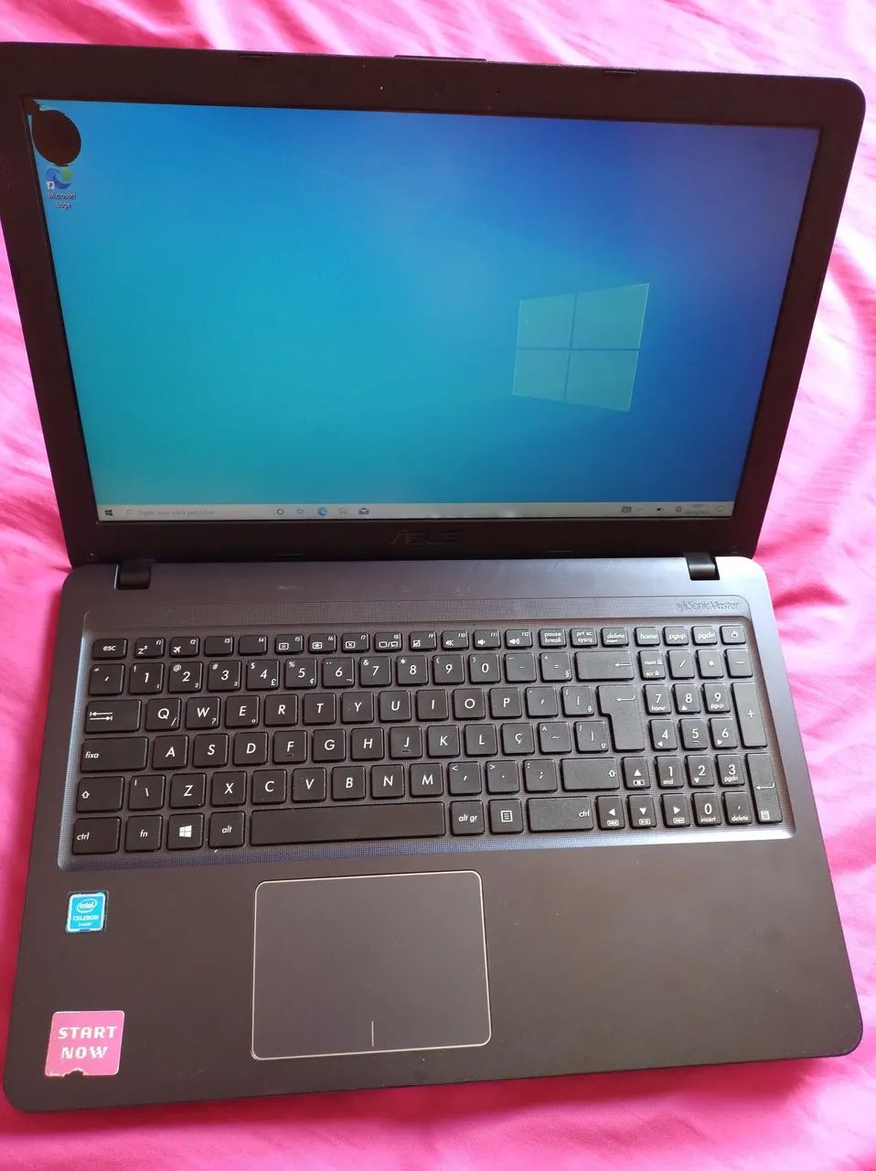 Notebook Asus detalhe na tela  - Foto 3