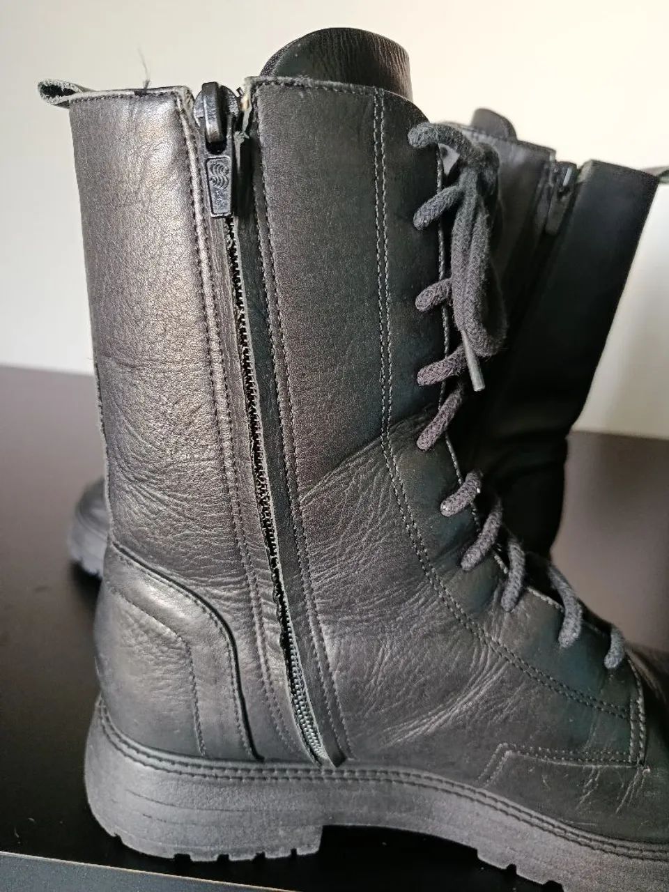 Bota coturno em couro legítimo tamanho 36 - Foto 5