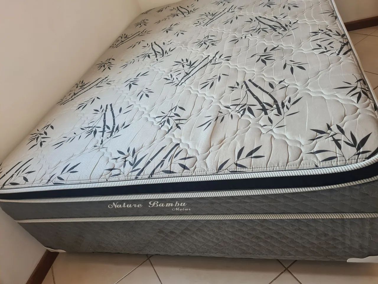 Cama box casal com colchão 