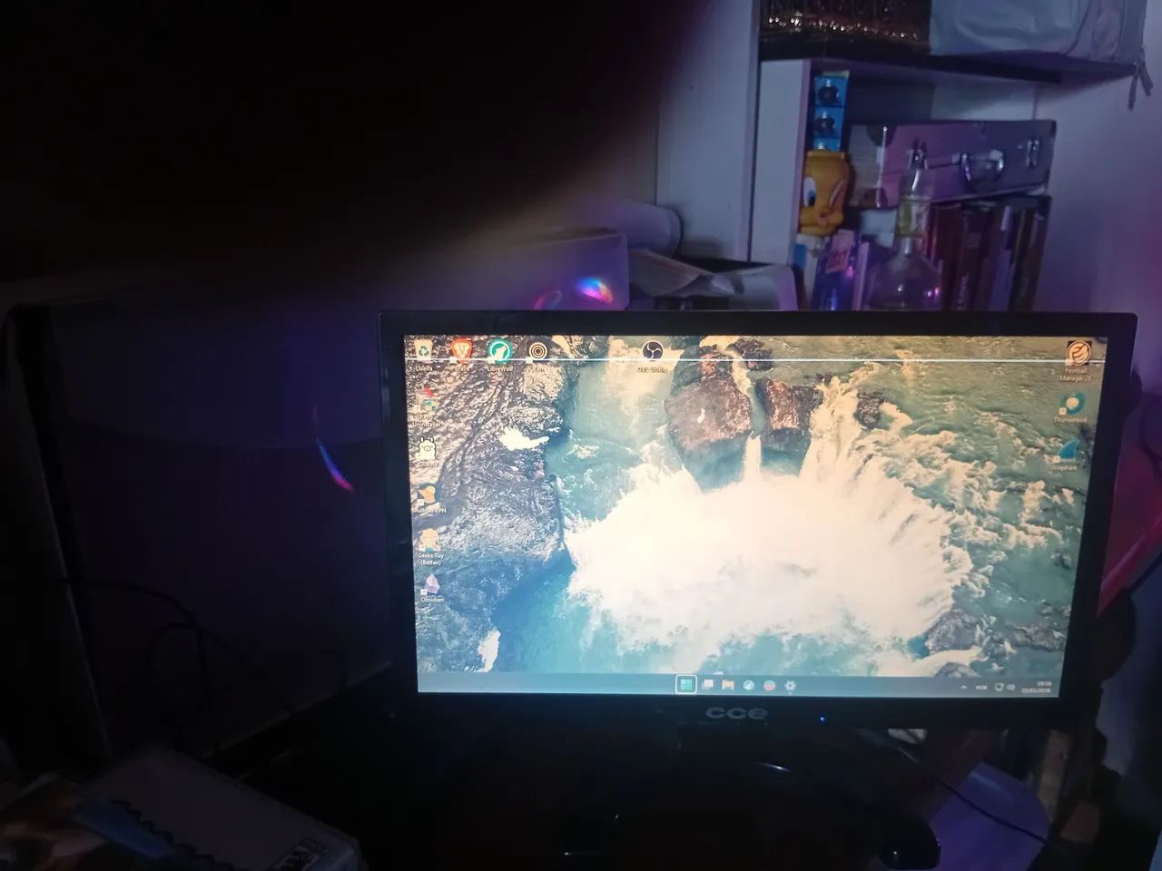 Monitor CCE 15 polegadas