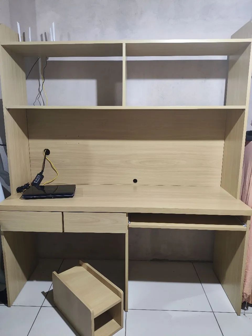 Escrivaninha para estudo home office ou trabalho 