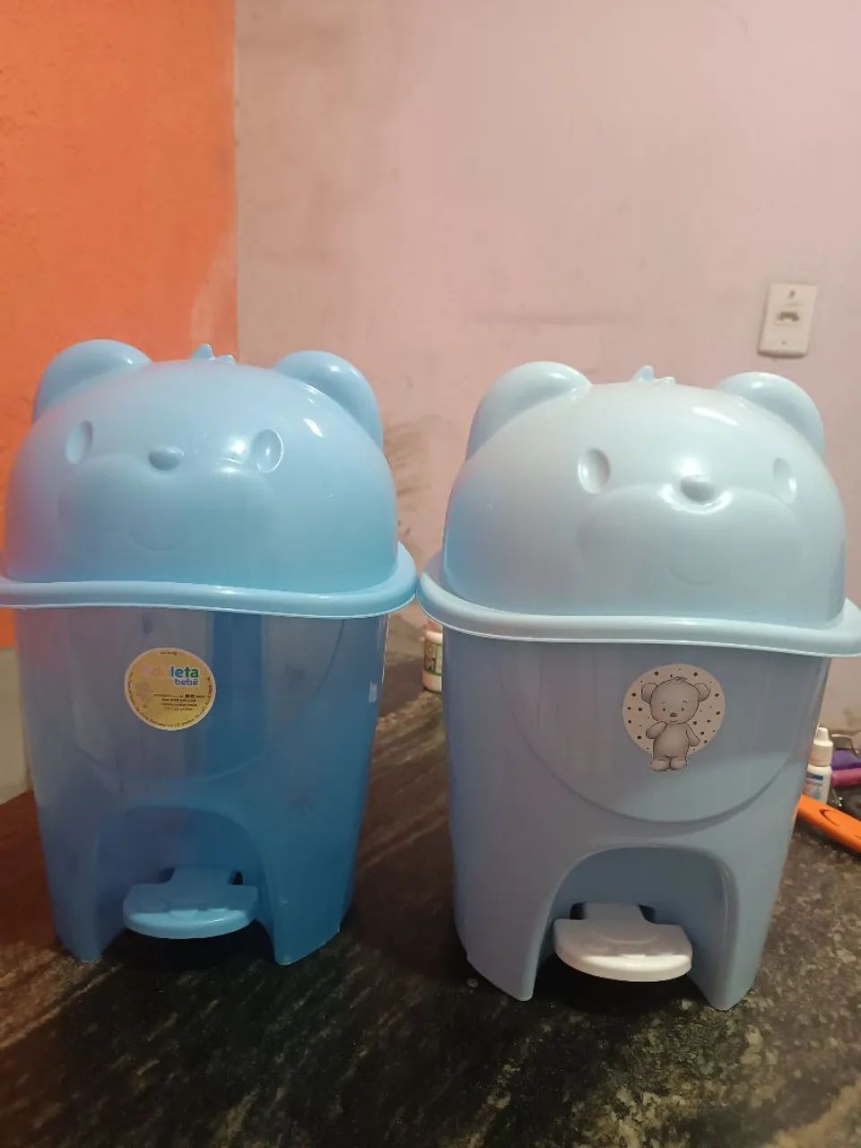 Vendo 2 Lixeira infantil 6,5L Nova