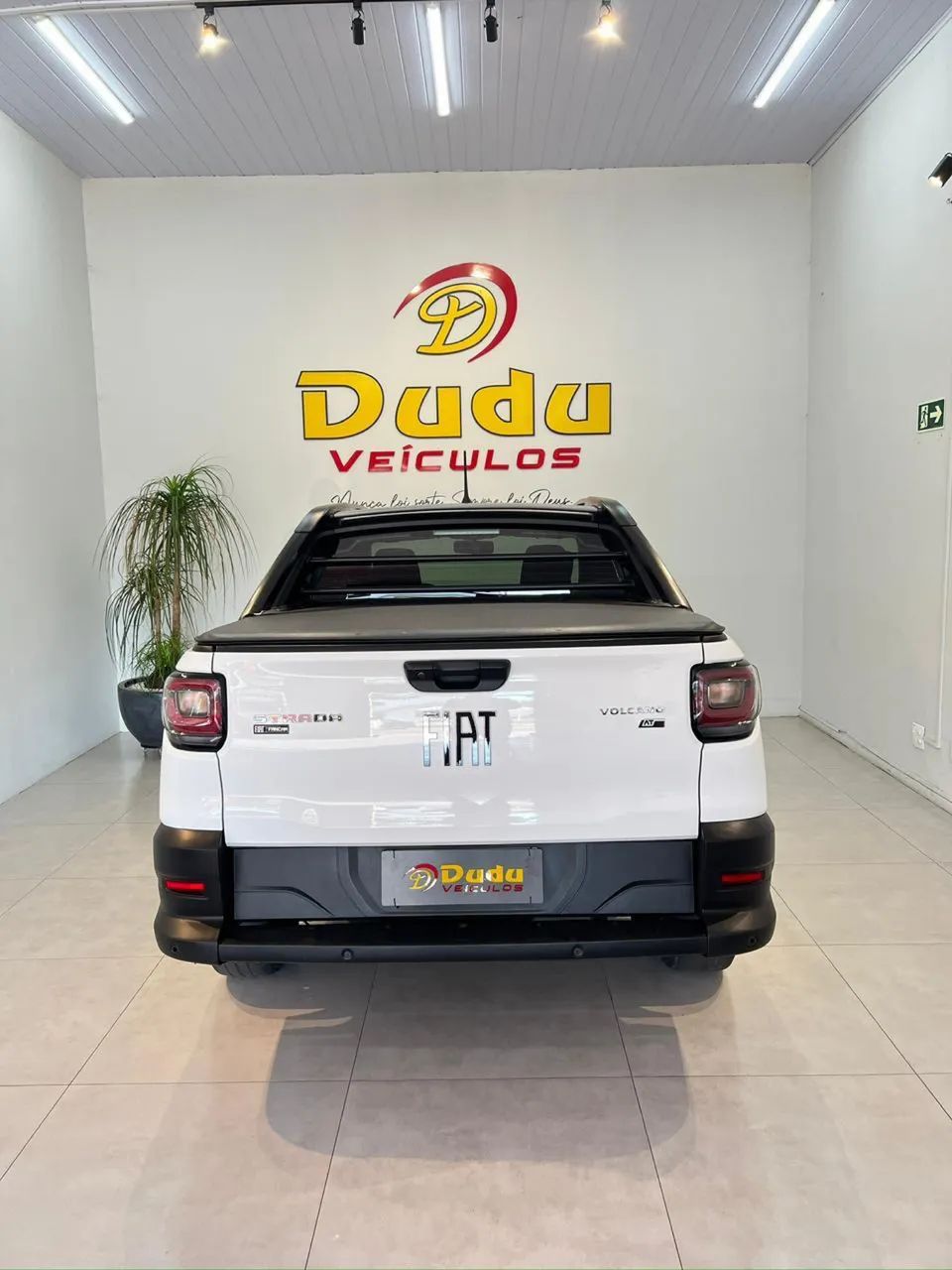 Fiat Strada Volcano 1.3 Flex 8V CD Aut. 2023 - Foto 2