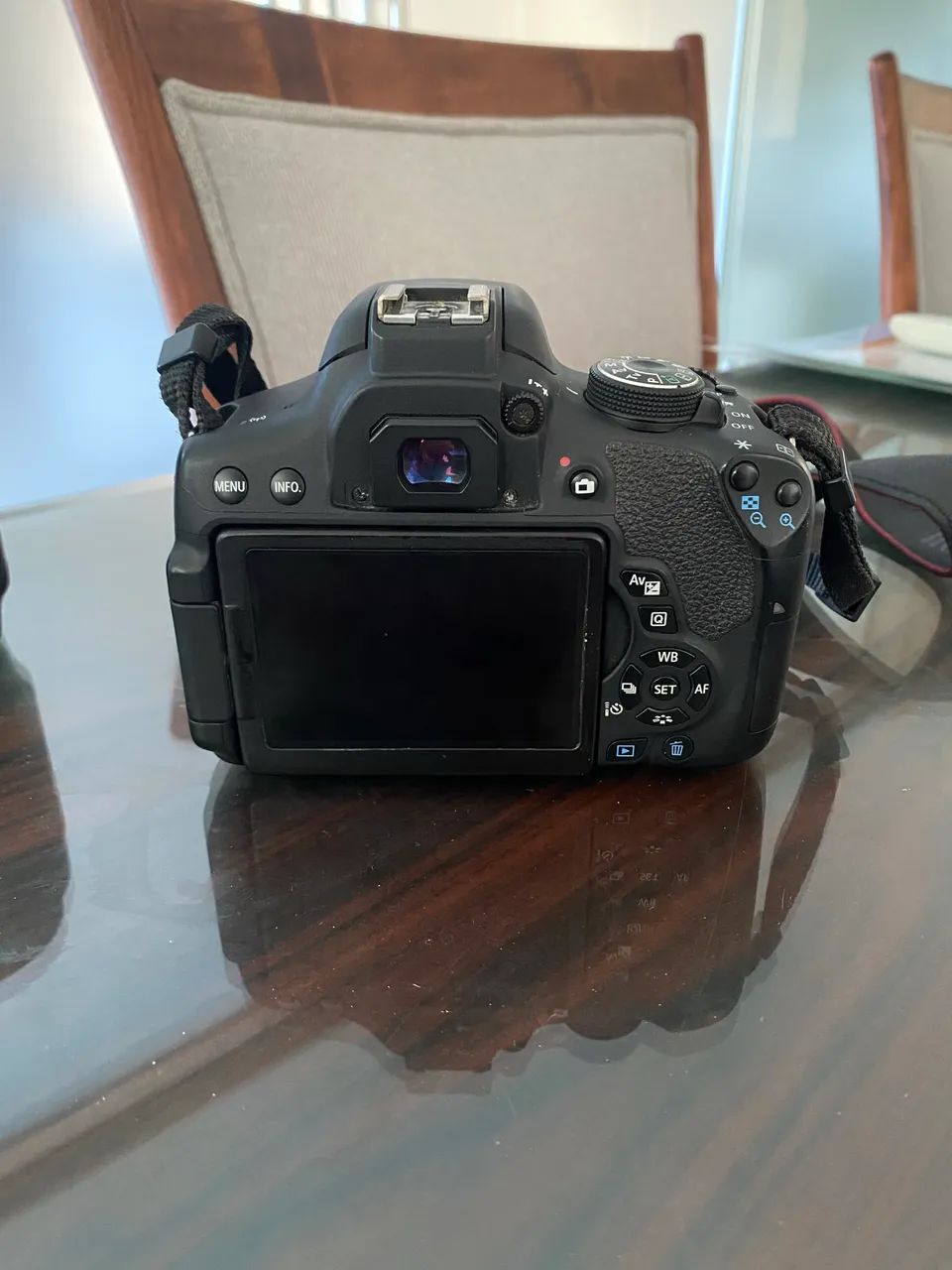 Cânon T6I + lente 18-55 - Foto 2