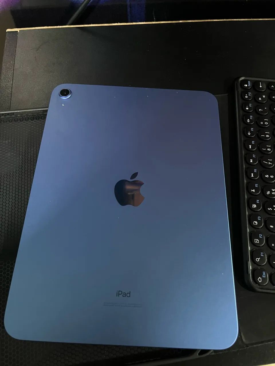 Vendo iPad 10 com teclado e caneta (possui caixa) - Foto 4