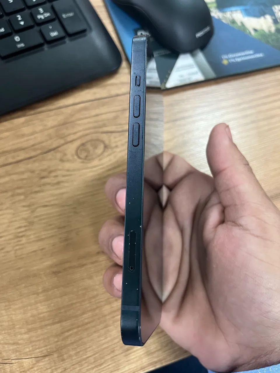 iPhone 13 128 Gb Azul semi novo - Foto 4