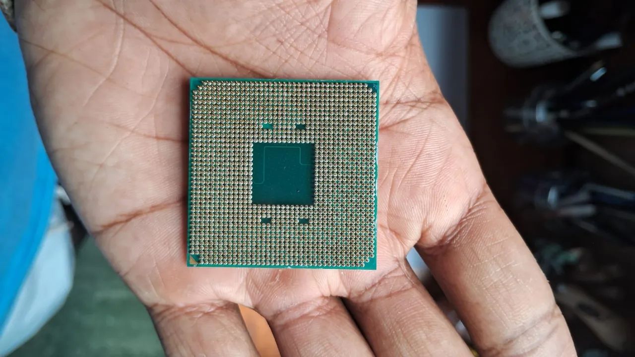 AMD Ryzen 3 2200G - Foto 2