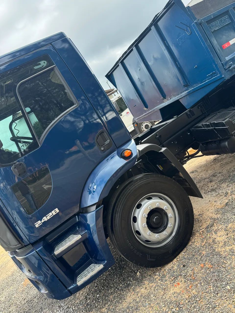 Ford cargo 2428  - Foto 4