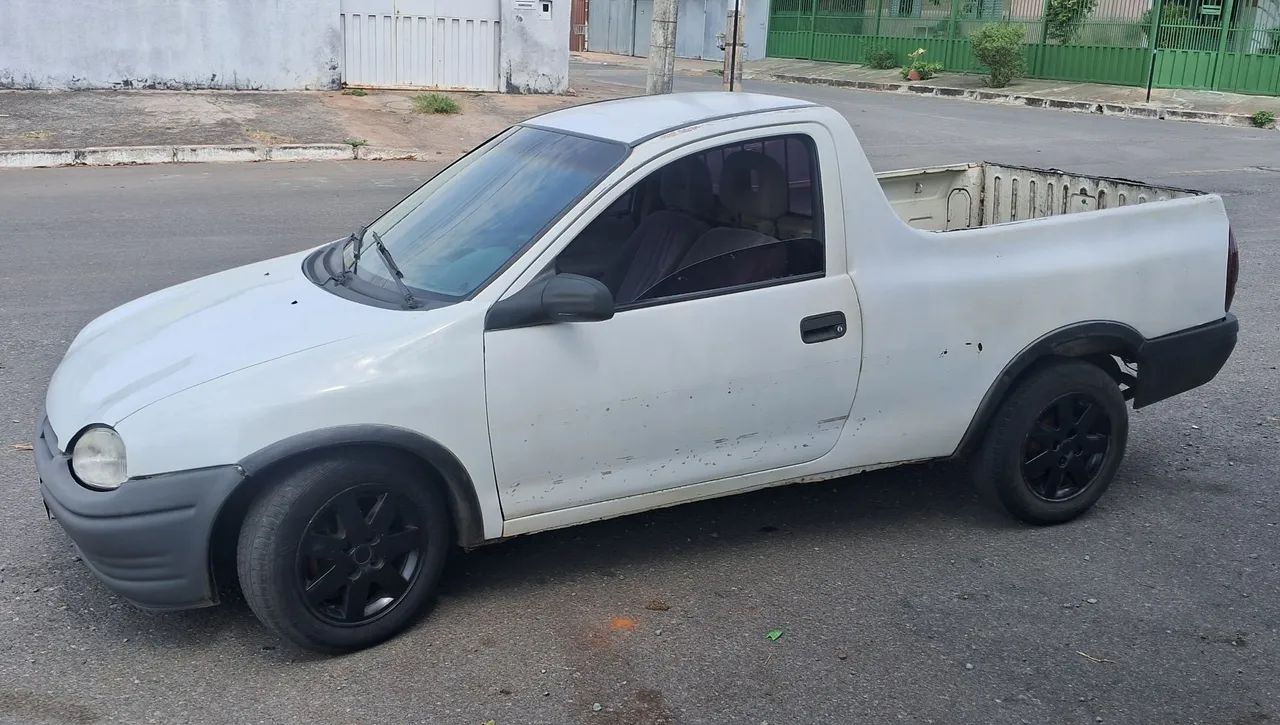 Chevrolet Corsa Pick-up GL/ Champ 1.6 MPFI / EFI 1996