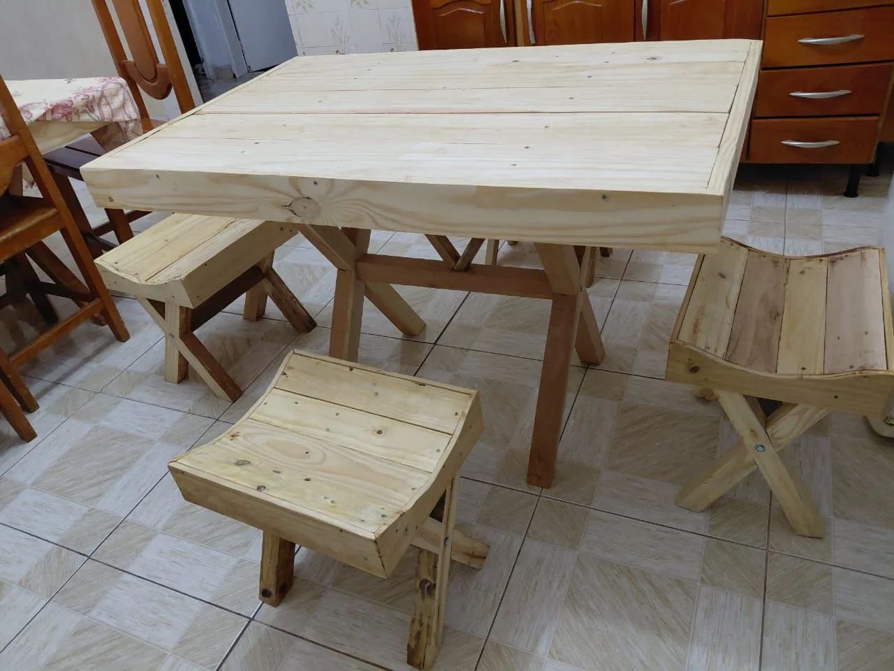 Mesa e Bancos - Lindos Artesanal  - Foto 4