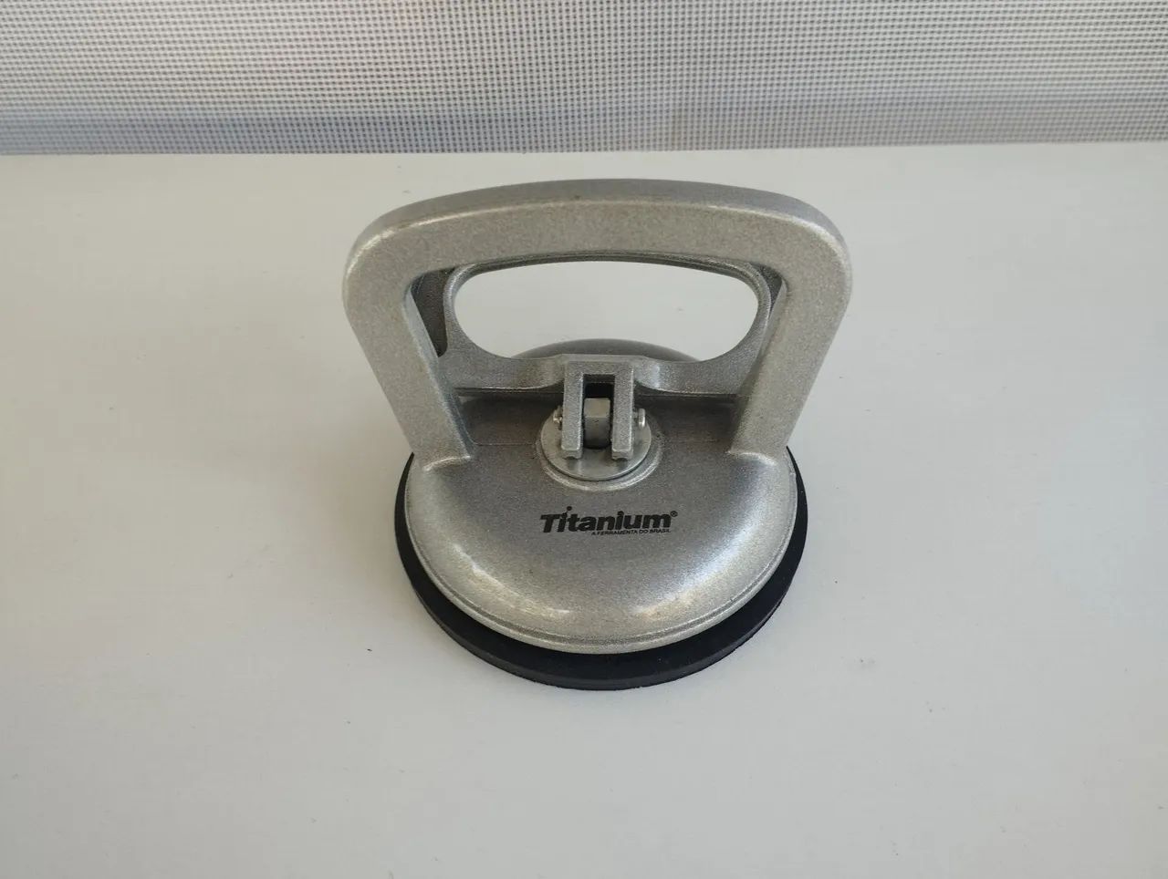 Ventosa em alumínio Titanium 11.8cm até 50kg