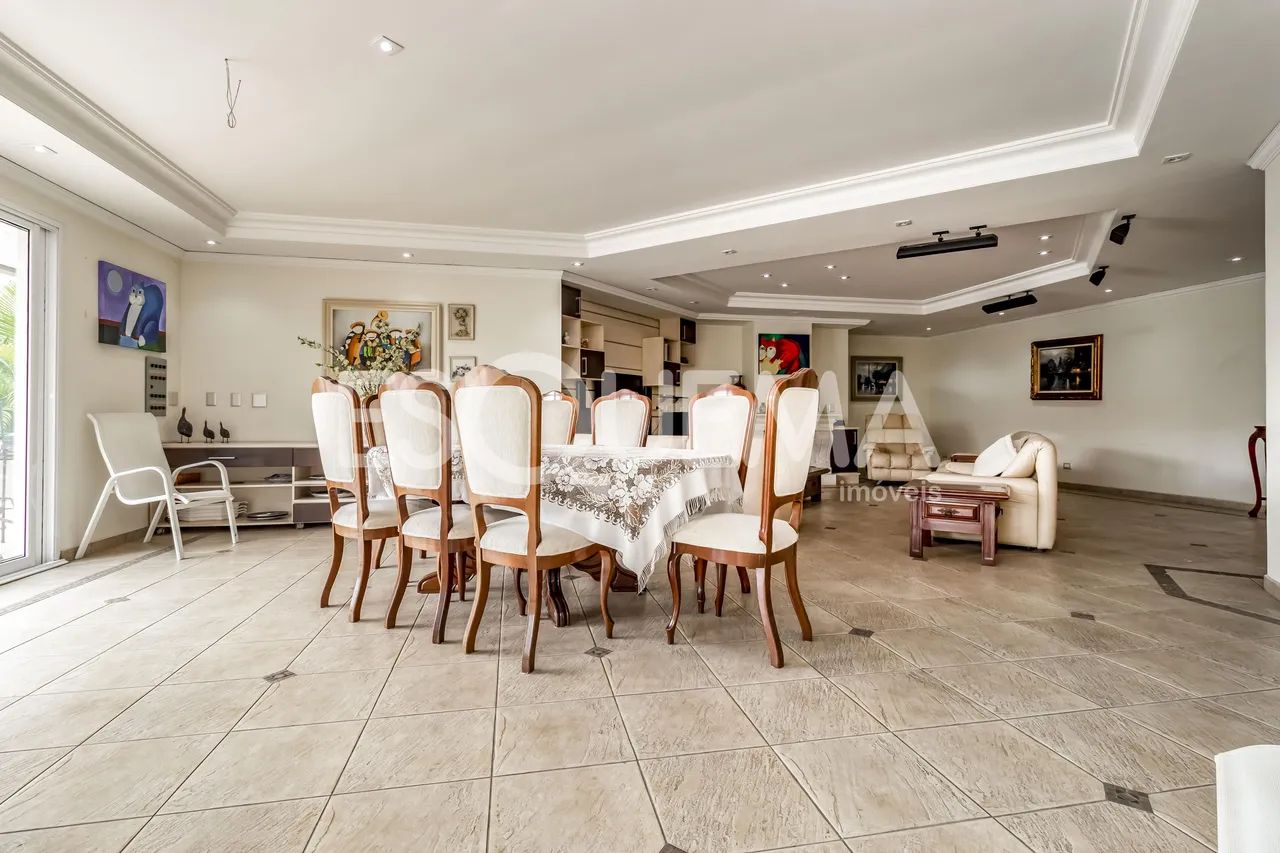 Casa com quadra de tênis em rua fechada - Foto 3