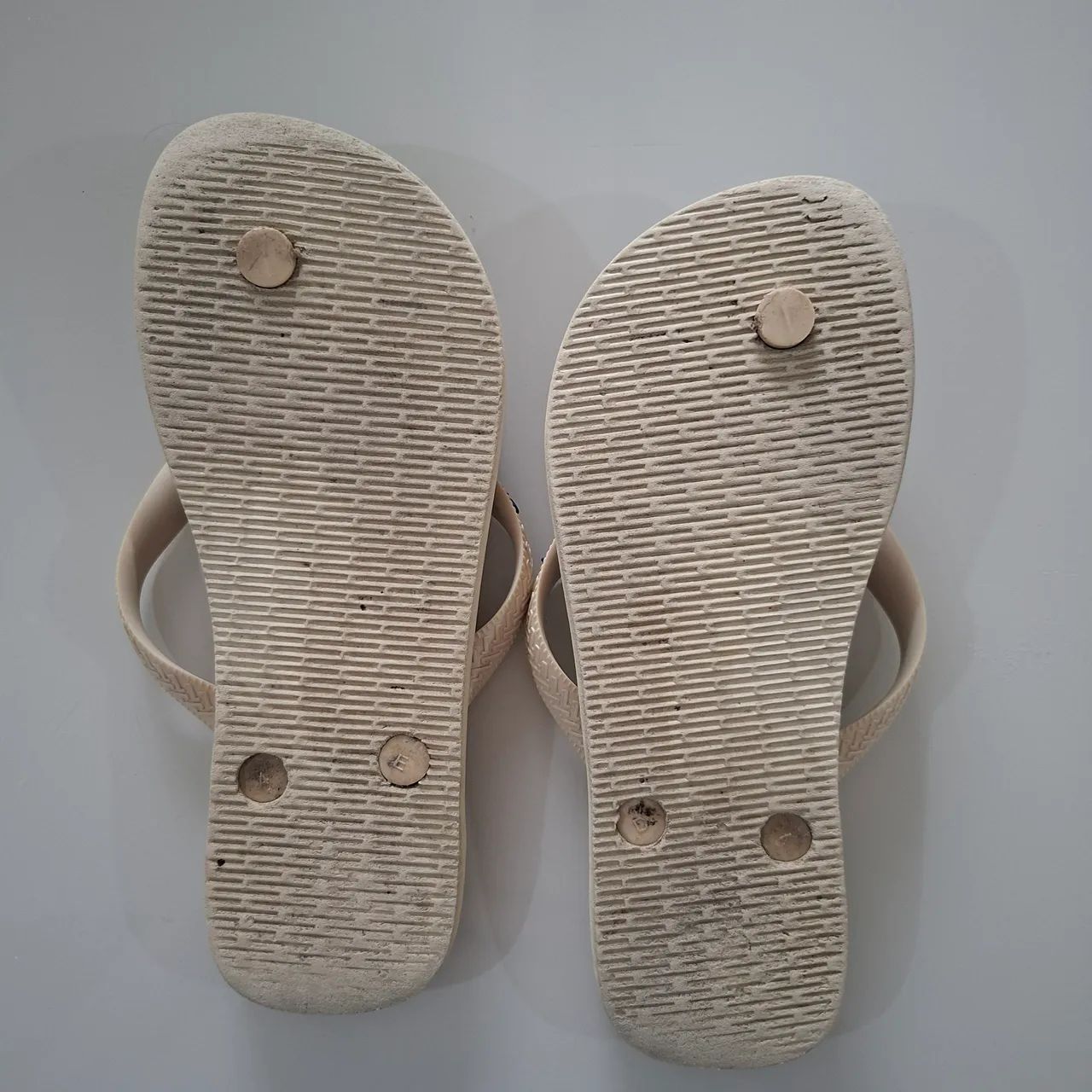 Chinelo FARM Azulejos Branco e Azul 37/38 - Foto 5