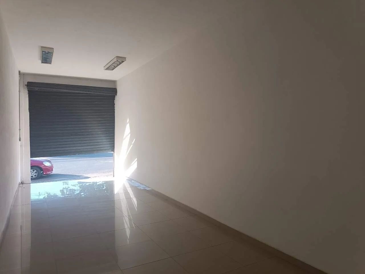 Sala Comercial em Avenida Movimentada! - Foto 4