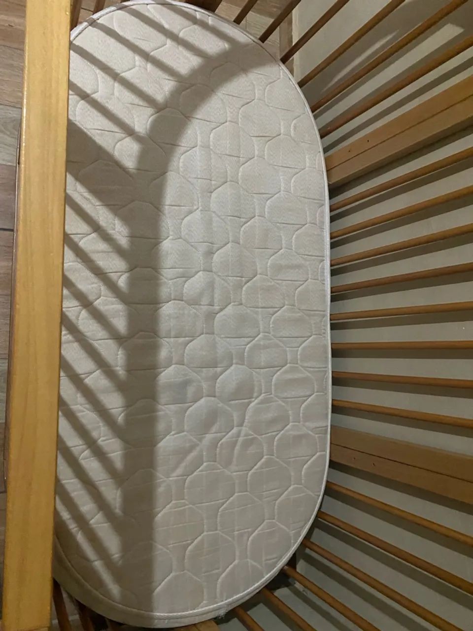 Vende-se berço com colchão  - Foto 2
