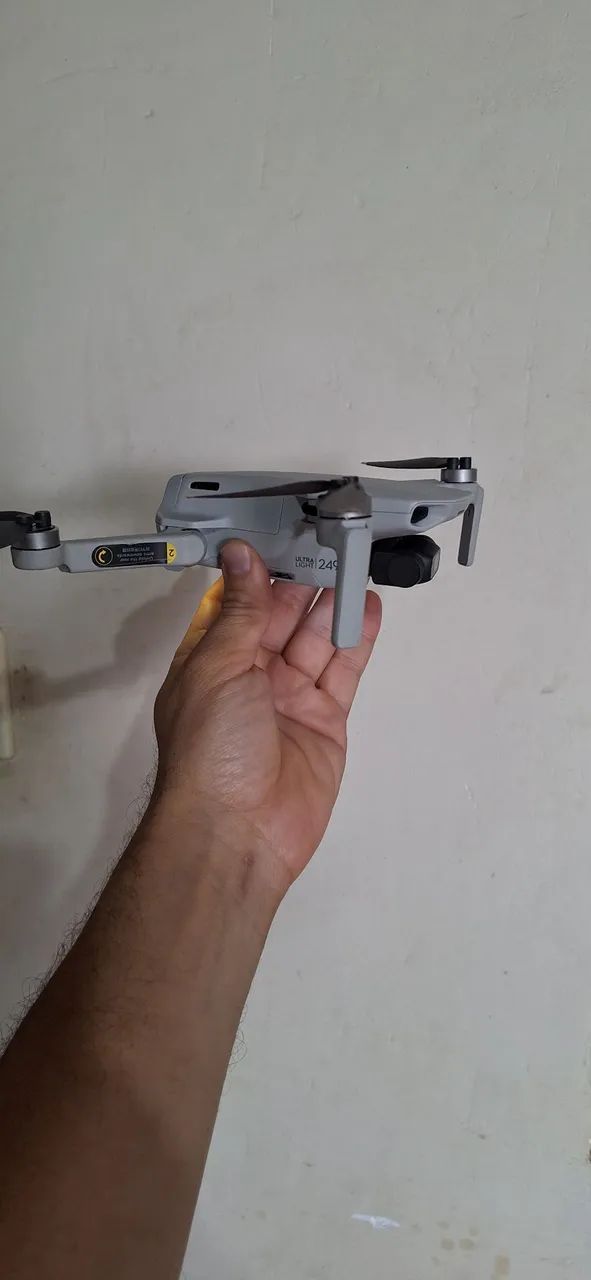 Drone dji mini 2 fly more combo( não conectar com controle) - Foto 4